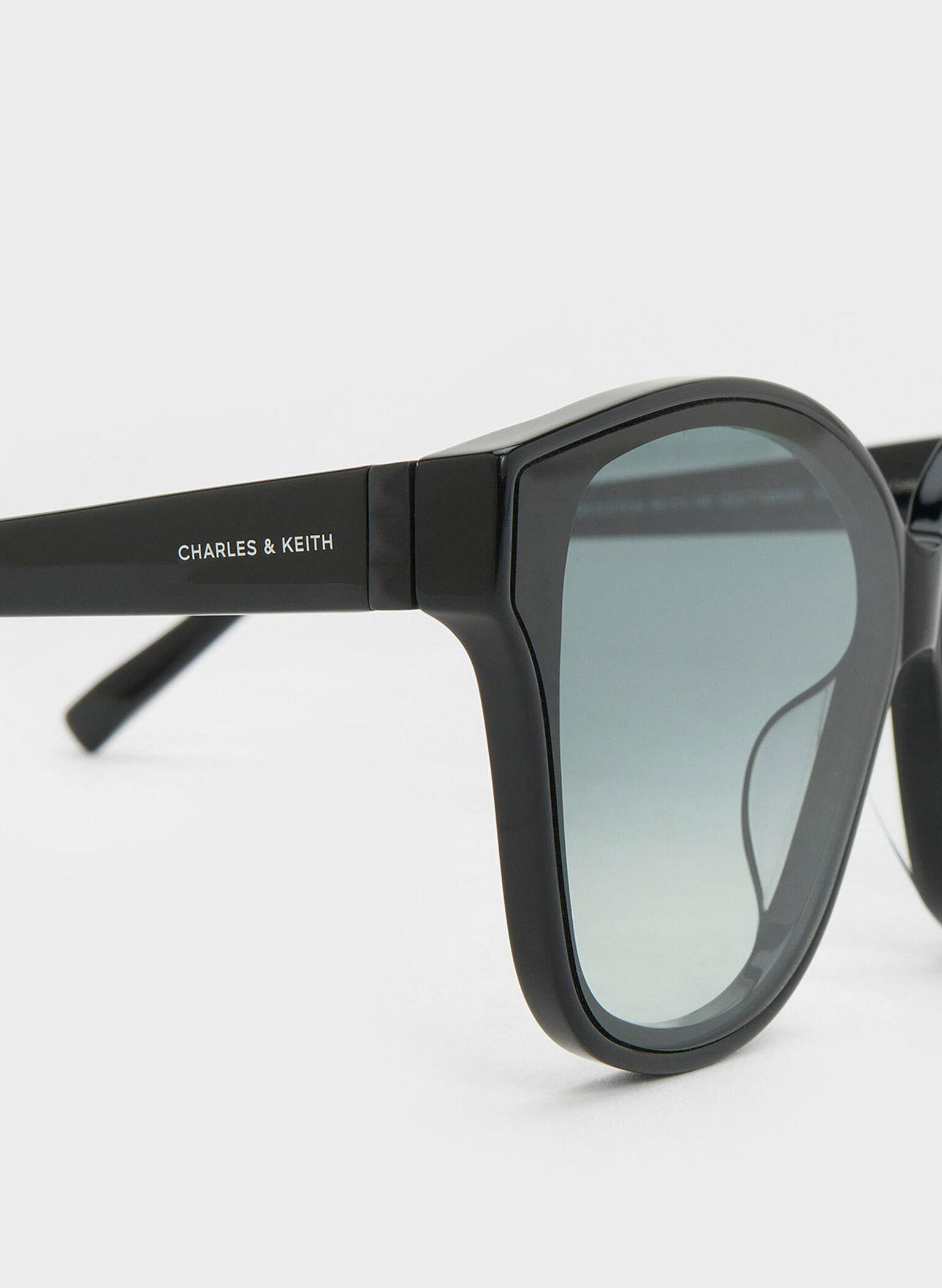 Recycled Acetate Classic Butterfly Sunglasses, Black, hi-res