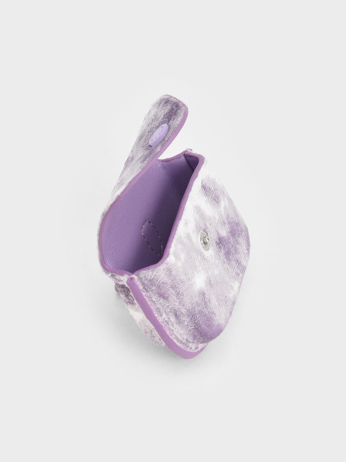 Holiday 2021 Collection: Chantria Velvet AirPods Pouch, Lilac, hi-res