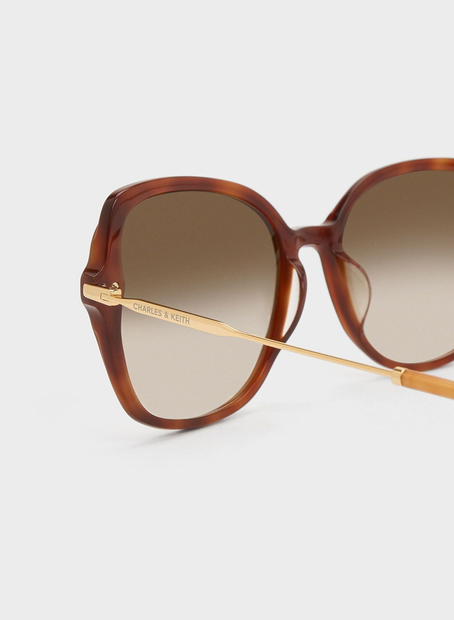 Oversized Tortoiseshell Recycled Acetate Butterfly Sunglasses, T. Shell, hi-res