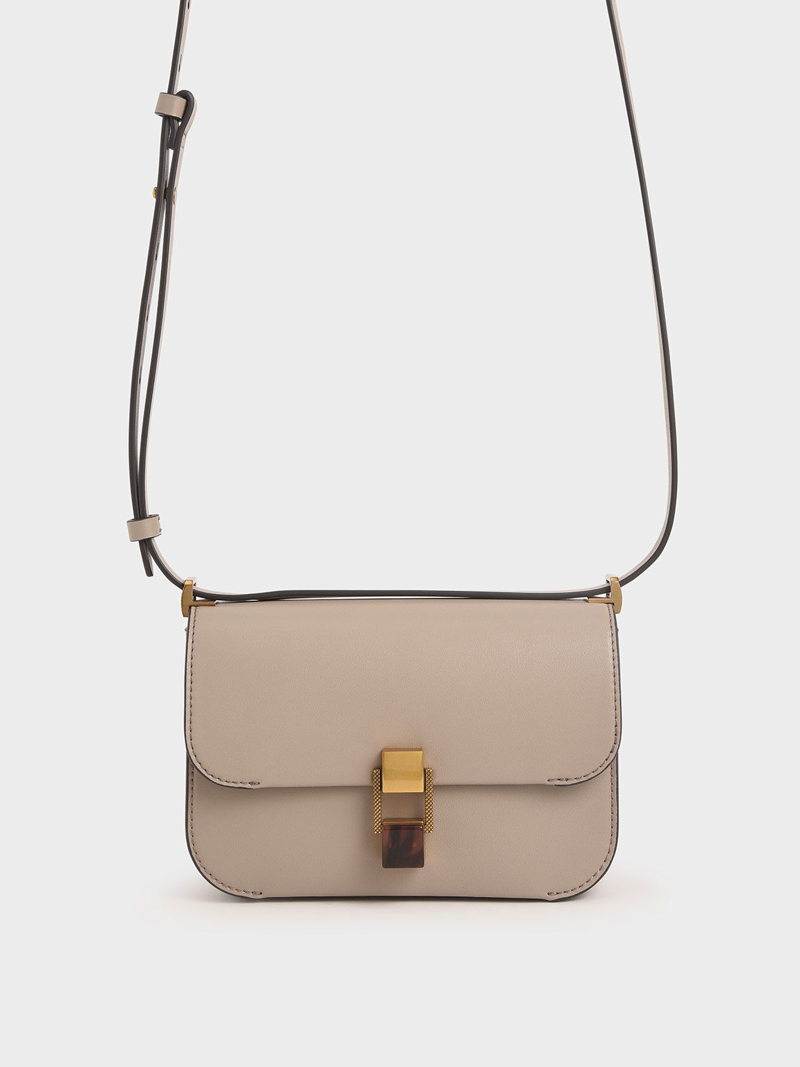 prada saffiano flap wallet