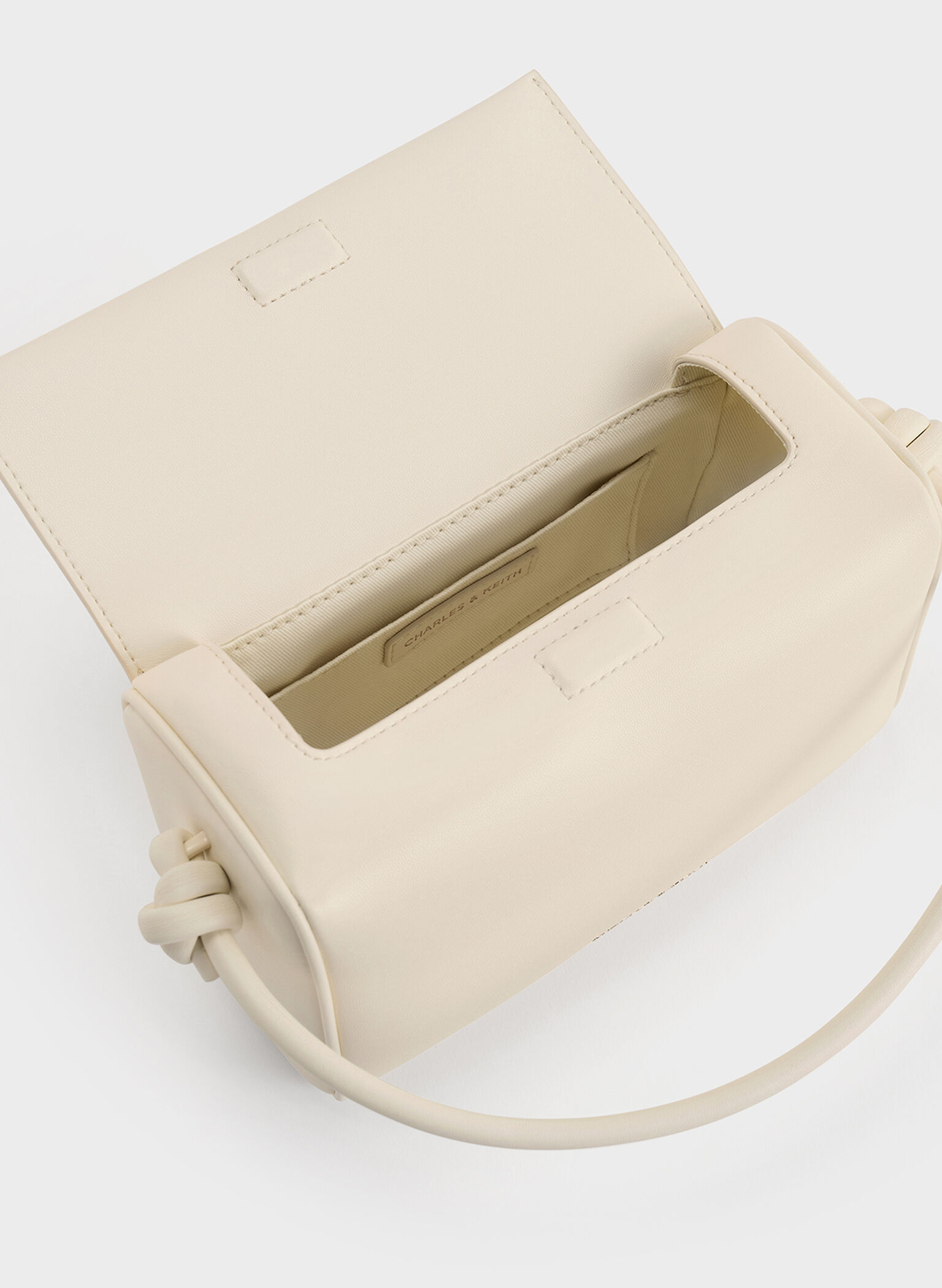 Bolso Sammie en forma cuadrada, asa con nudos, Crema, hi-res