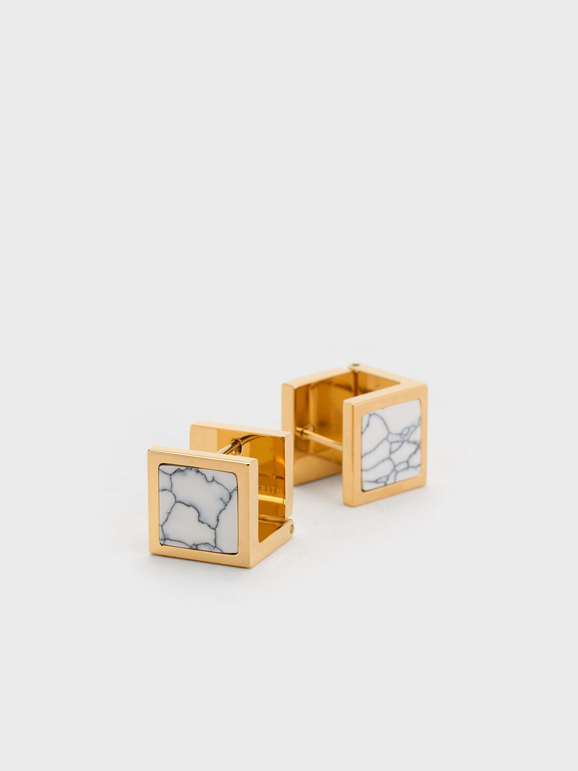 Gold square earrings stud store