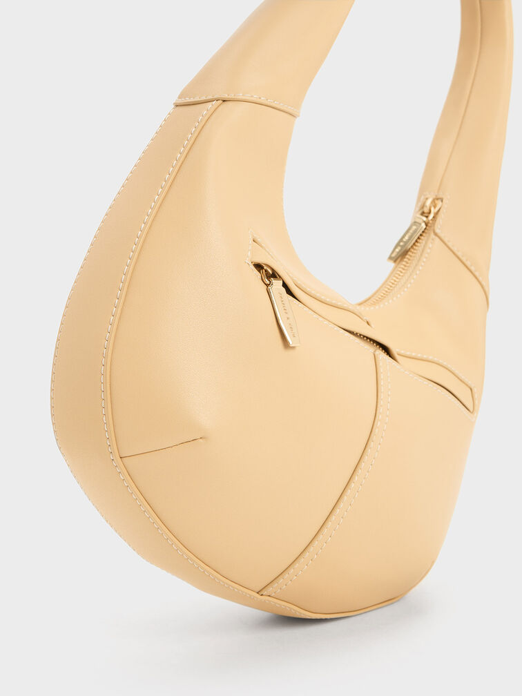 Bolso hobo curvo Anthea con detalle de puntadas, Beige, hi-res