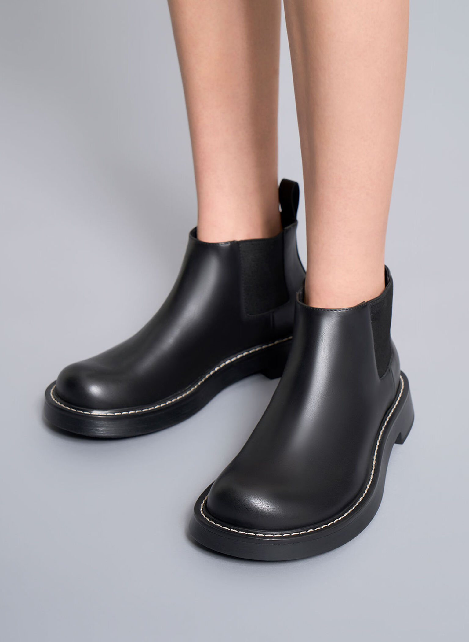 Black Penelope Pull-Tab Chelsea Boots - CHARLES & KEITH PH