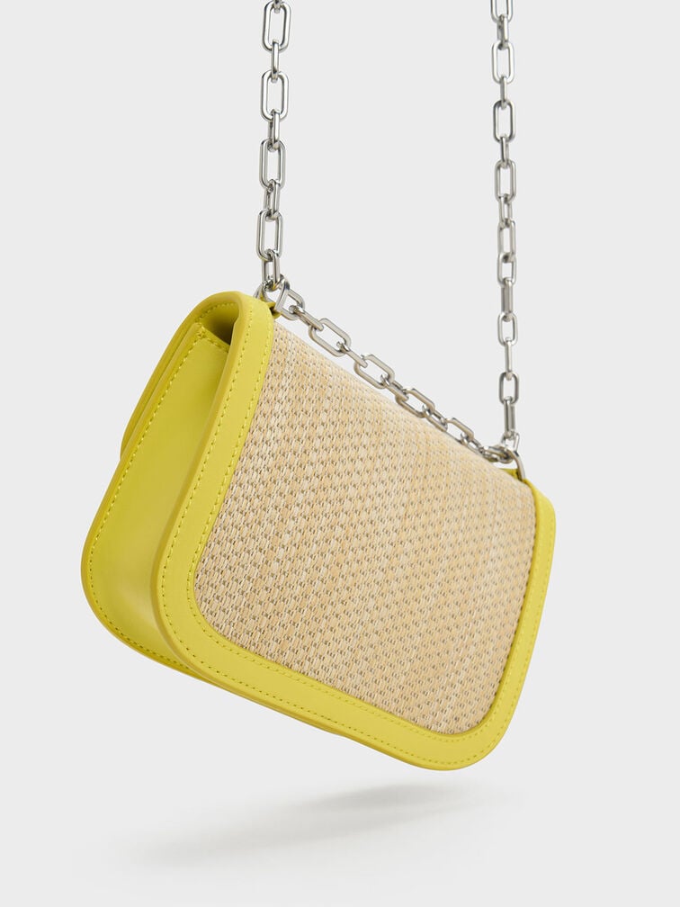 Bolso Charlot de rafia con correa de cadena, Amarillo, hi-res