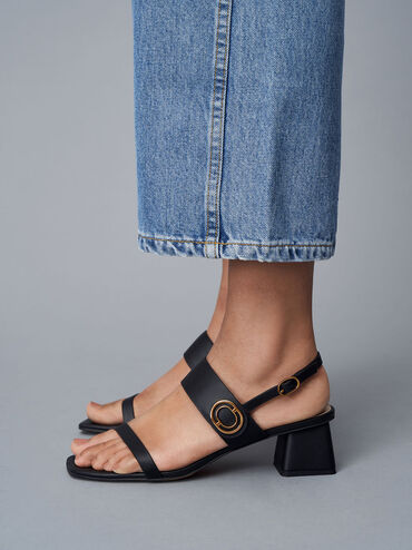 Sandalias de tacón trapezoidal con detalles metálicos, Negro, hi-res