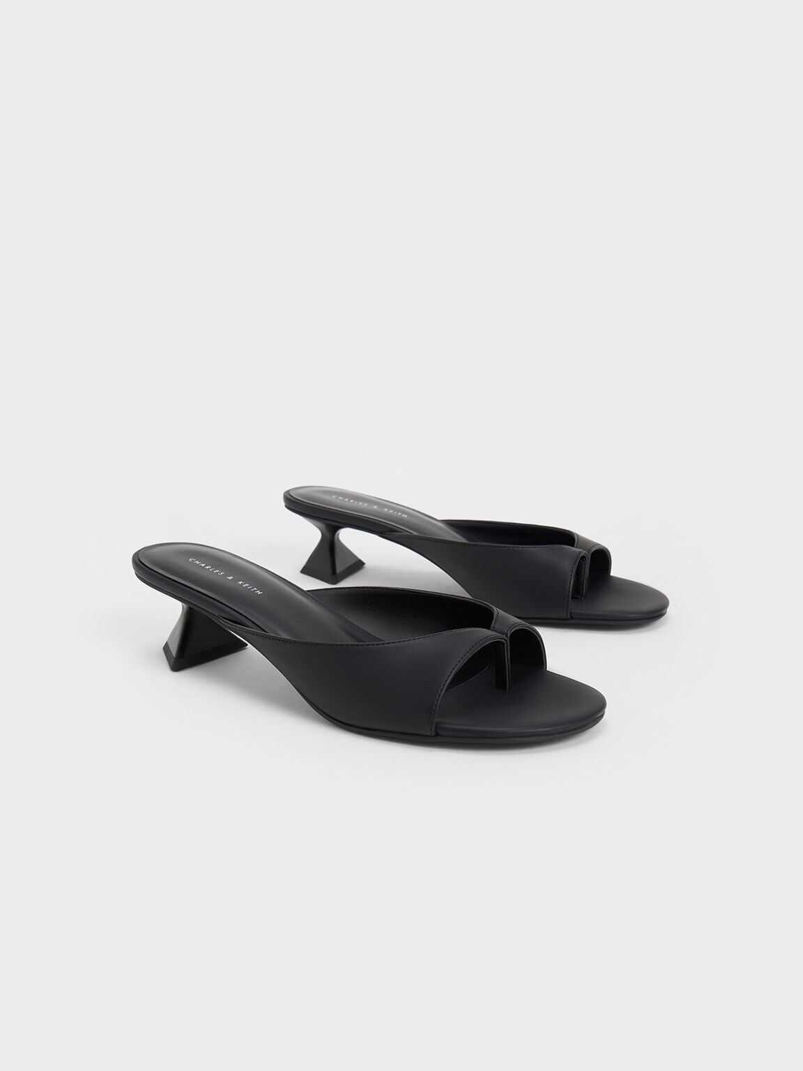 Sculptural Heel Thong Sandals, Black, hi-res