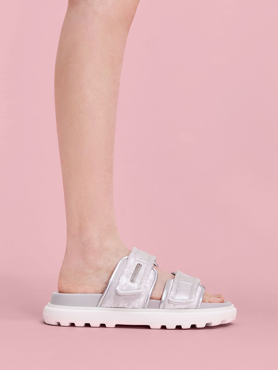 New balance sports sandals 2025