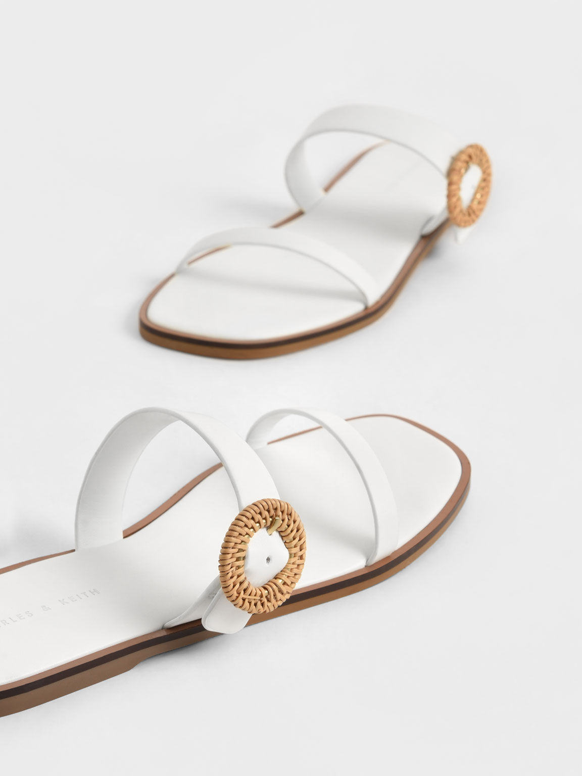 編織圓釦雙帶拖鞋, 白色, hi-res