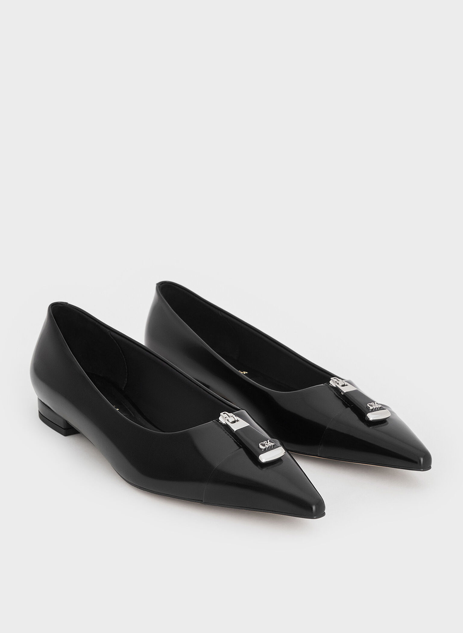 Zapatos planos Nina de cuero con puntera fina, Negro pulido, hi-res