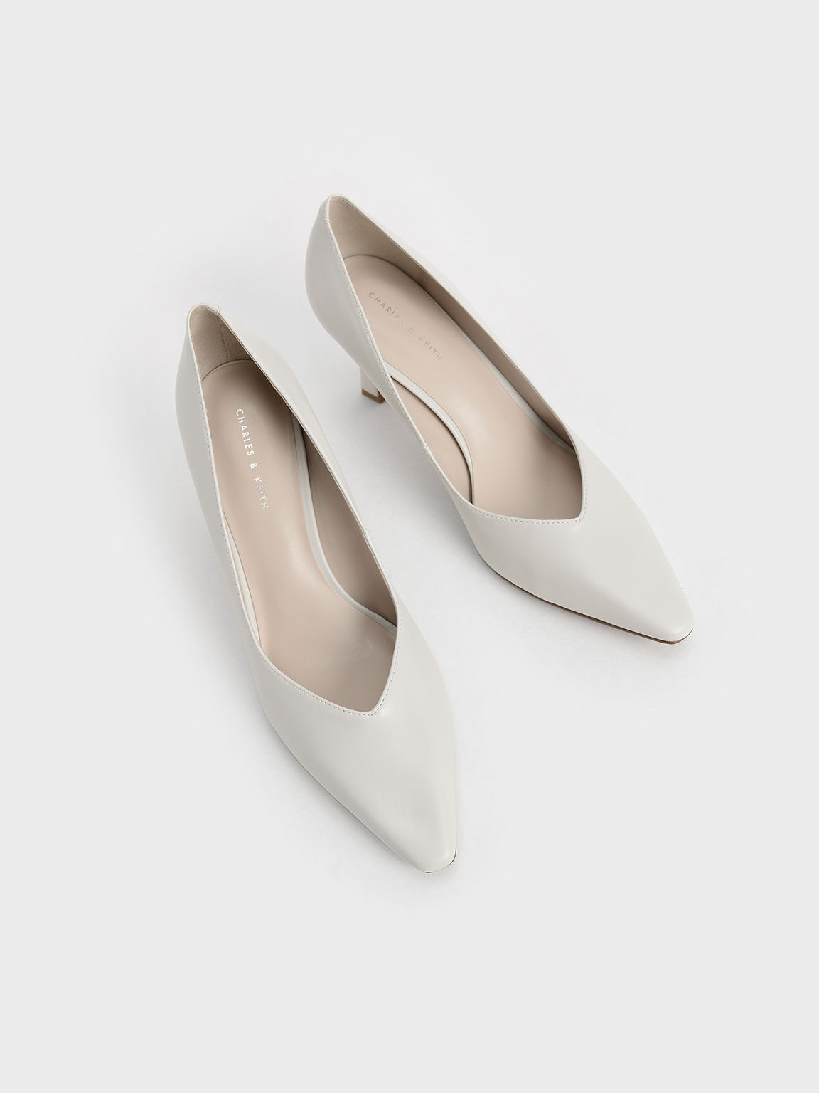 Sweetheart-Cut Pumps, Chalk, hi-res