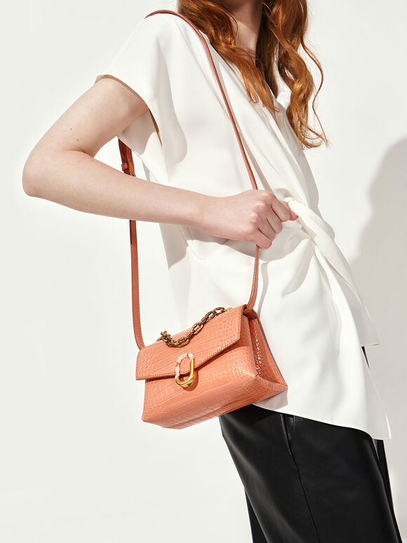 charles keith us