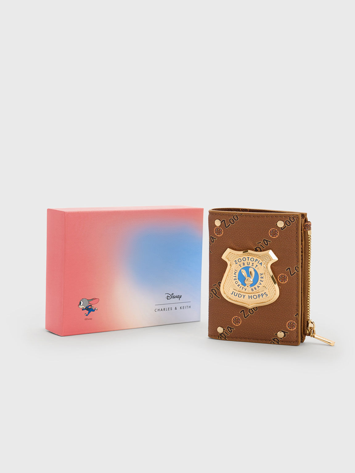 Judy Hopps Metallic Badge Cardholder, Brown, hi-res