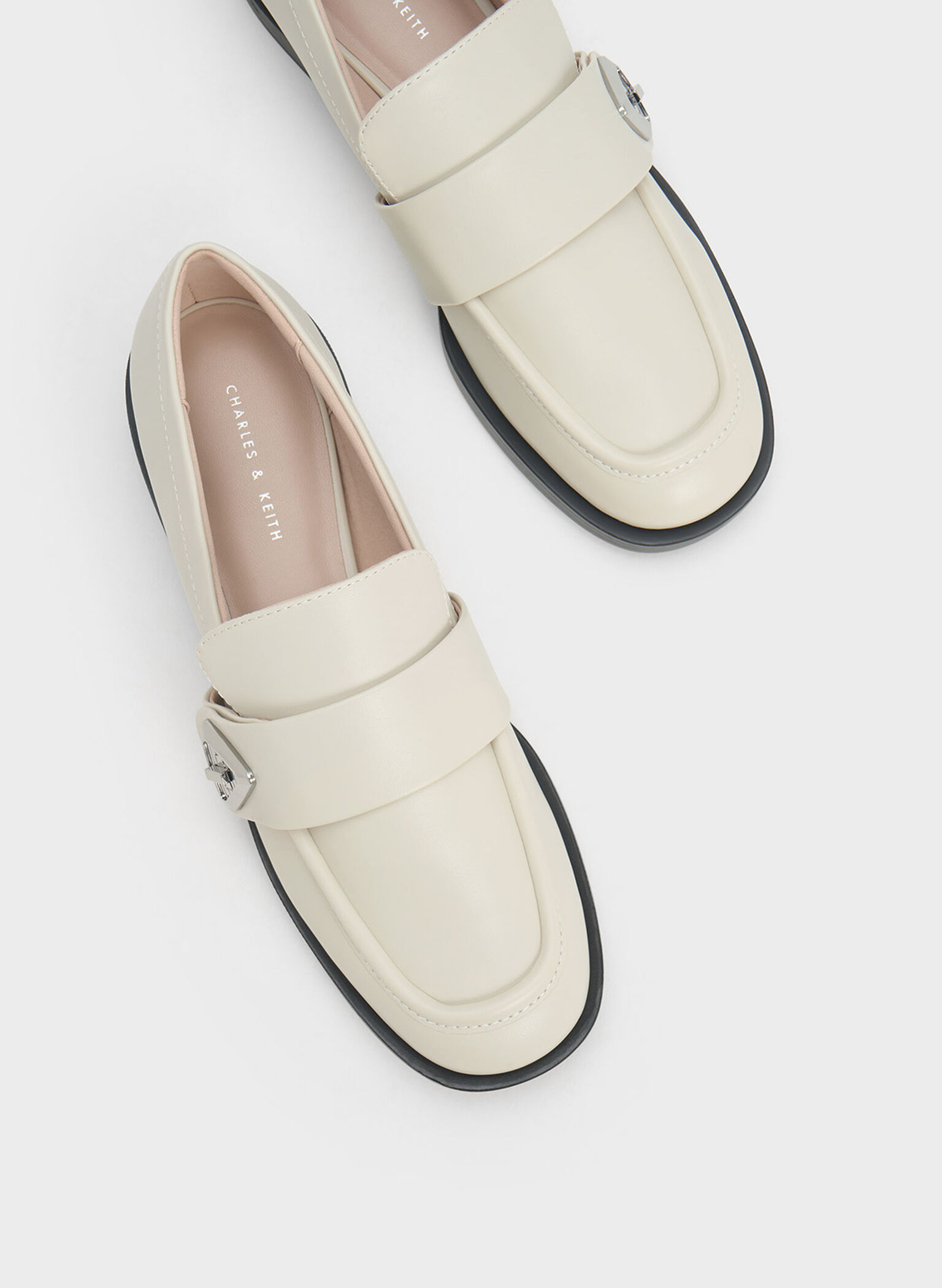 Mocasines Trice con acento metálico, Blanco tiza, hi-res
