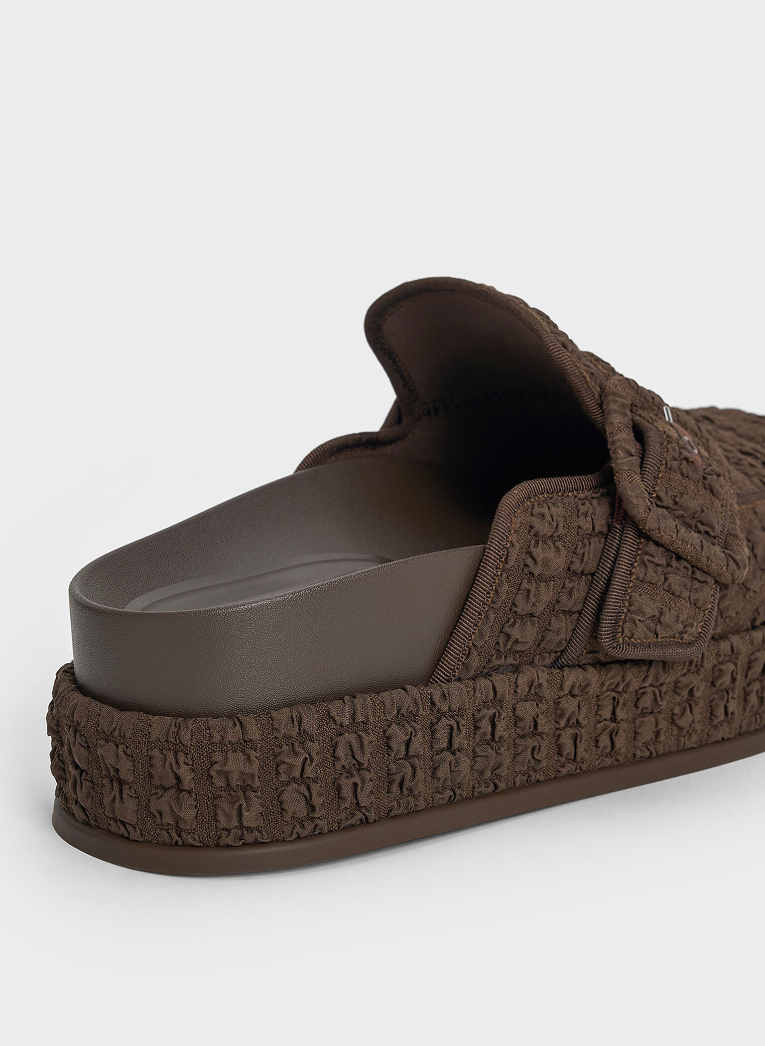 Mules de plataforma Loren texturizadas, Marrón oscuro, hi-res