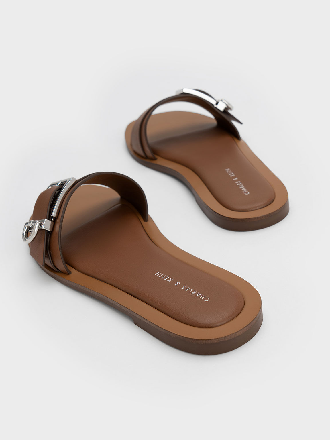 金屬方釦平底拖鞋, 咖啡色, hi-res