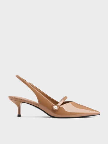 Zapatos de tacón bajo con tira trasera y hebilla de perla de charol Helena, Caramelo, hi-res