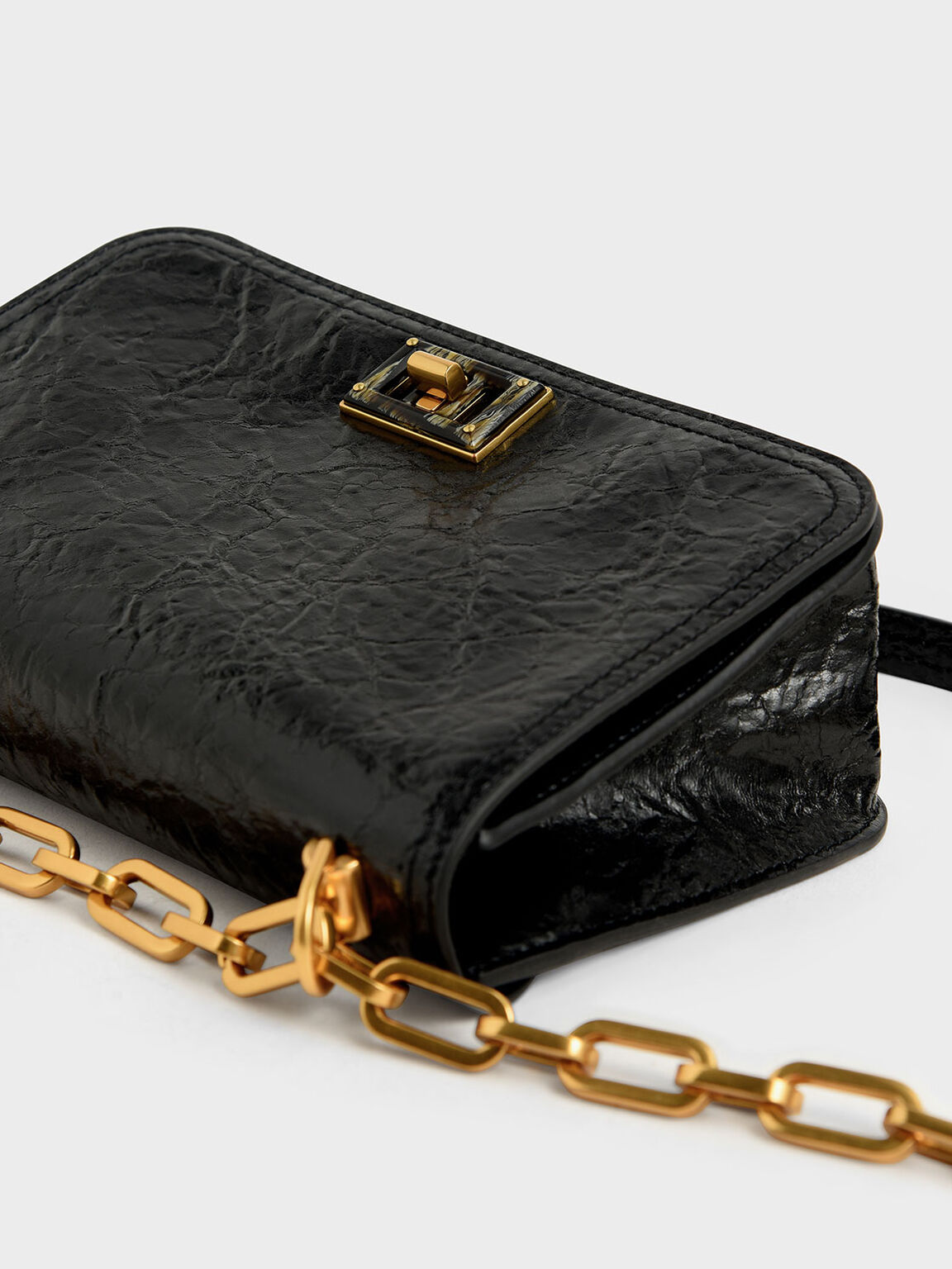 Black Wrinkled Effect Chain Handle Crossbody Bag | CHARLES & KEITH AU