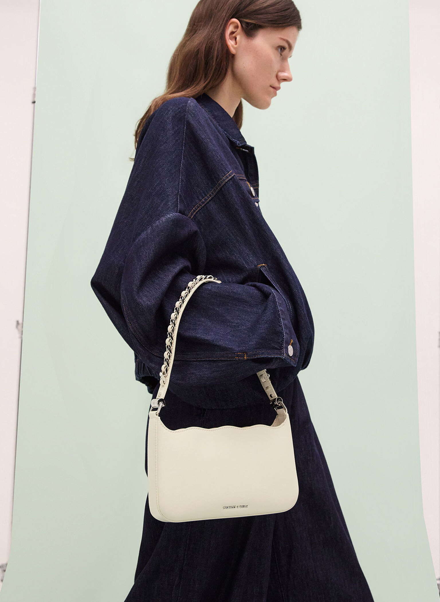 Wavy Braided Chain-Link Shoulder Bag, Chalk, hi-res