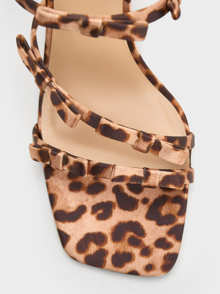 Sandalias de tacón Jessy de poliéster reciclado con estampado de leopardo y lazo, Multicolor, hi-res