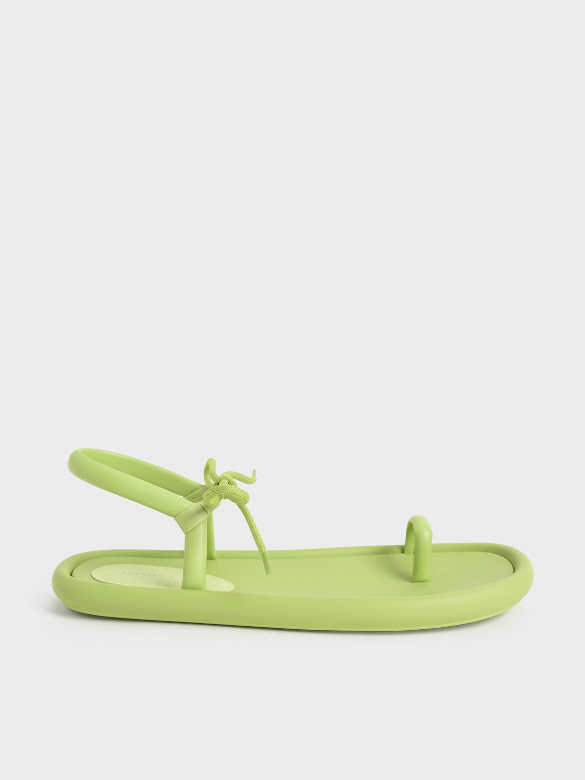 toe ring jelly sandals