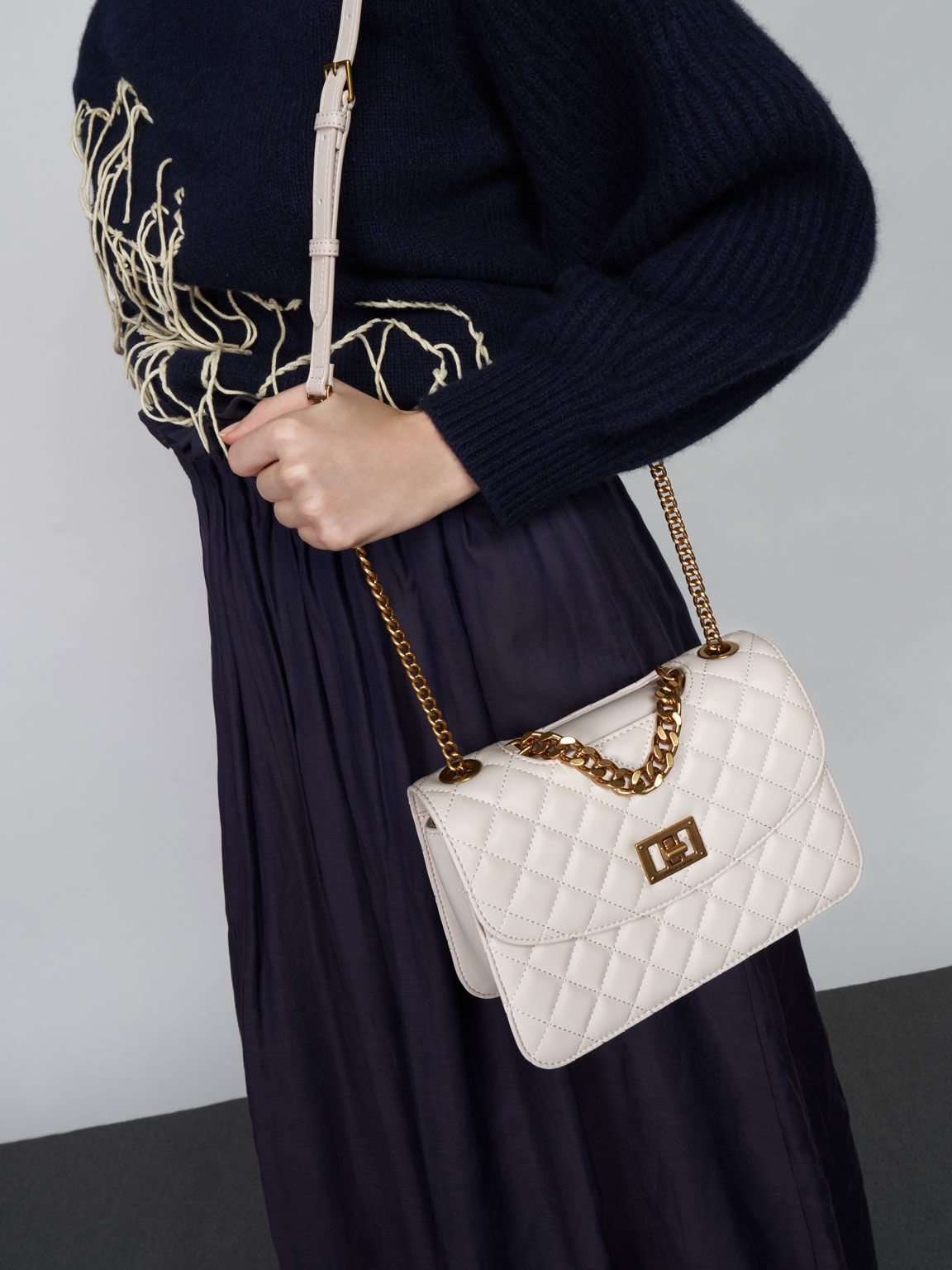 Charles and keith shop quilted chain shoulder bag