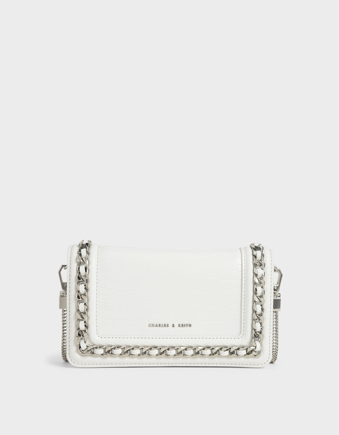 Chain shop rimmed clutch