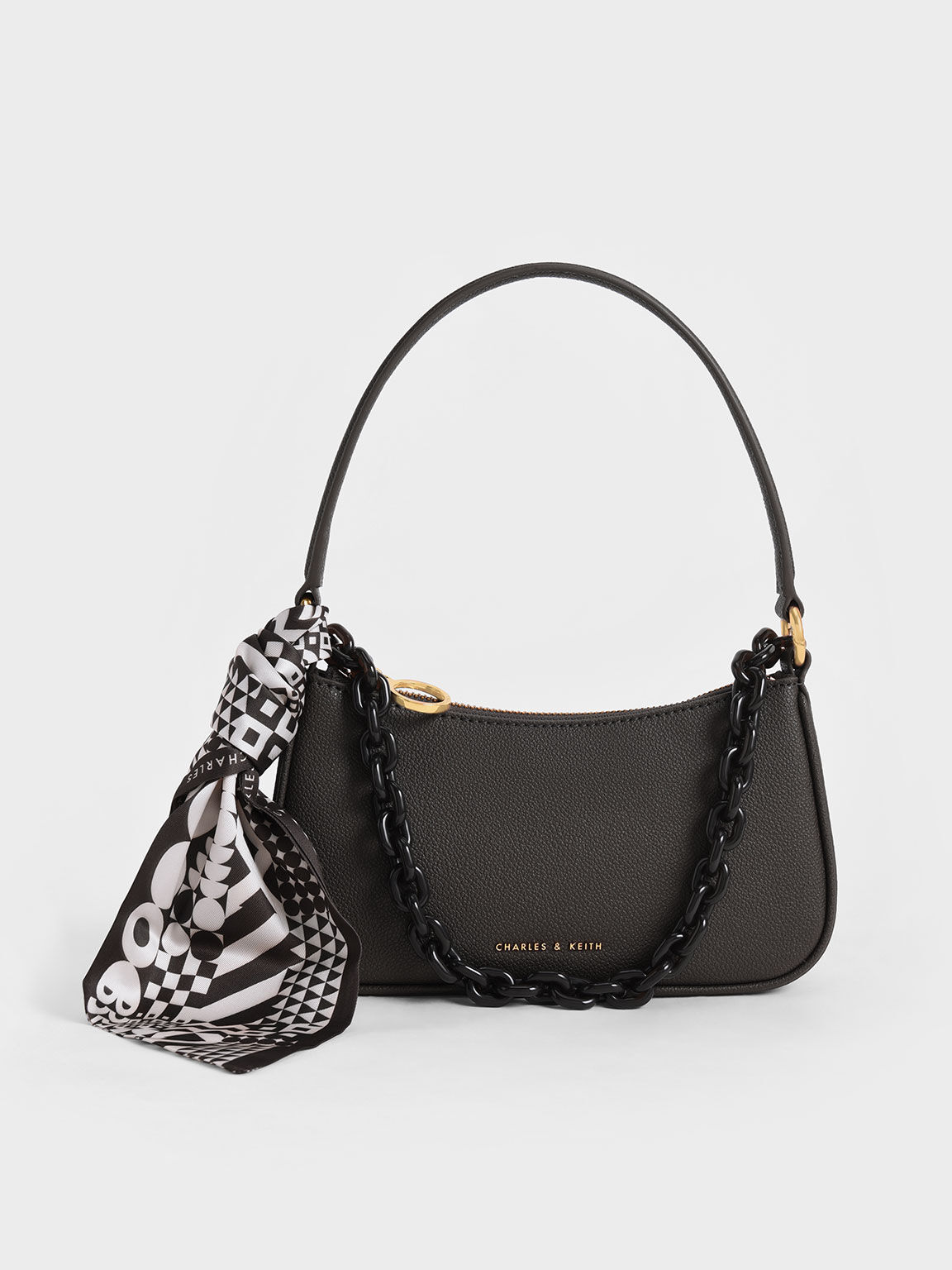 Chain link hotsell shoulder bag