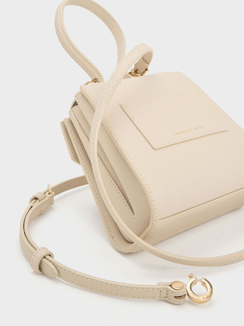Locket Chain-Link Trapeze Bag, Beige, hi-res