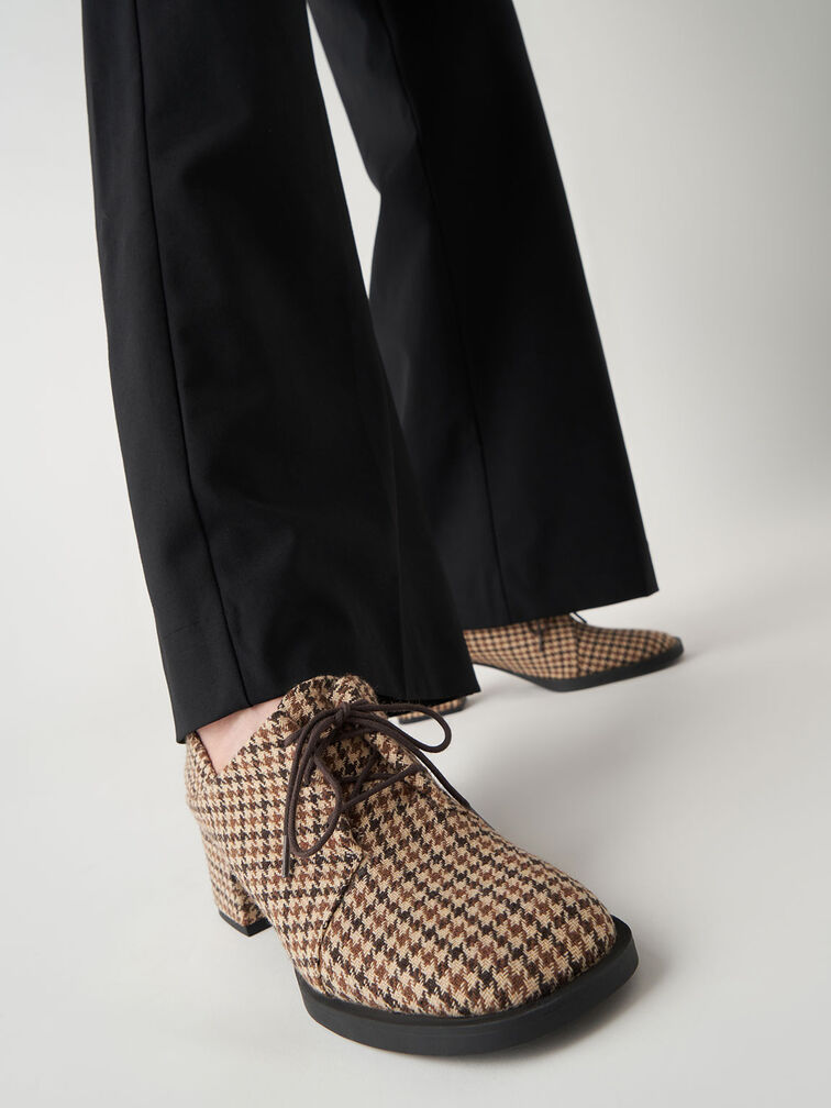 Houndstooth-Print Step-Back Oxford Pumps, Multi, hi-res