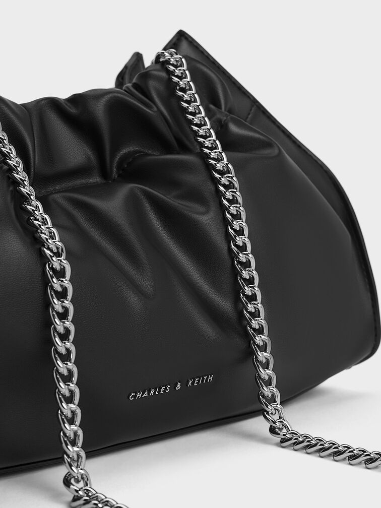 Noir Cyrus Boxy Chain-Handle Bag - CHARLES & KEITH US