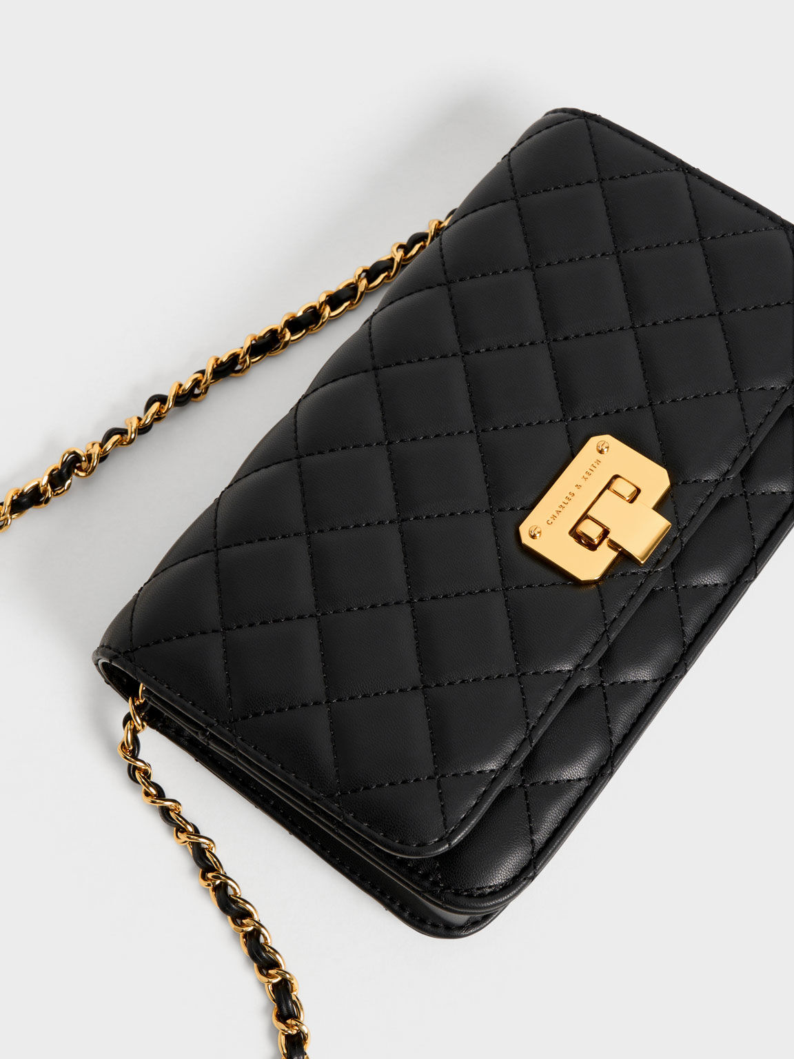 Charles and keith quilted clutch discount