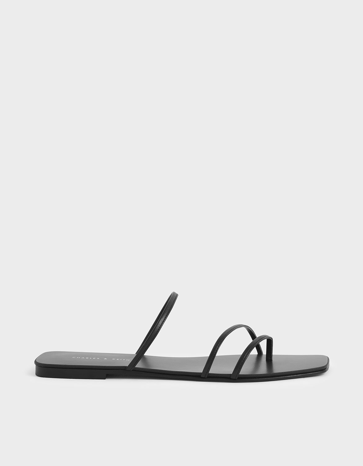 strappy flip flop sandals