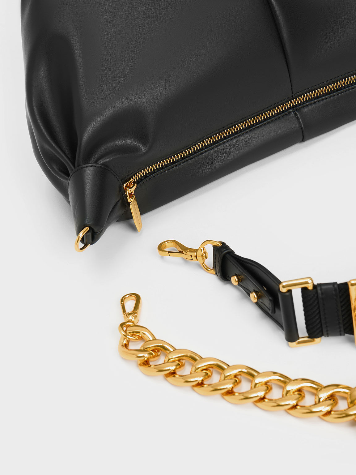 Bolso hobo grueso con eslabones de cadena, Negro, hi-res