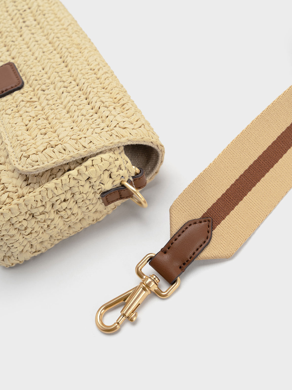 Dolcevita Raffia Chain-Link Strap Bag, Chocolate, hi-res