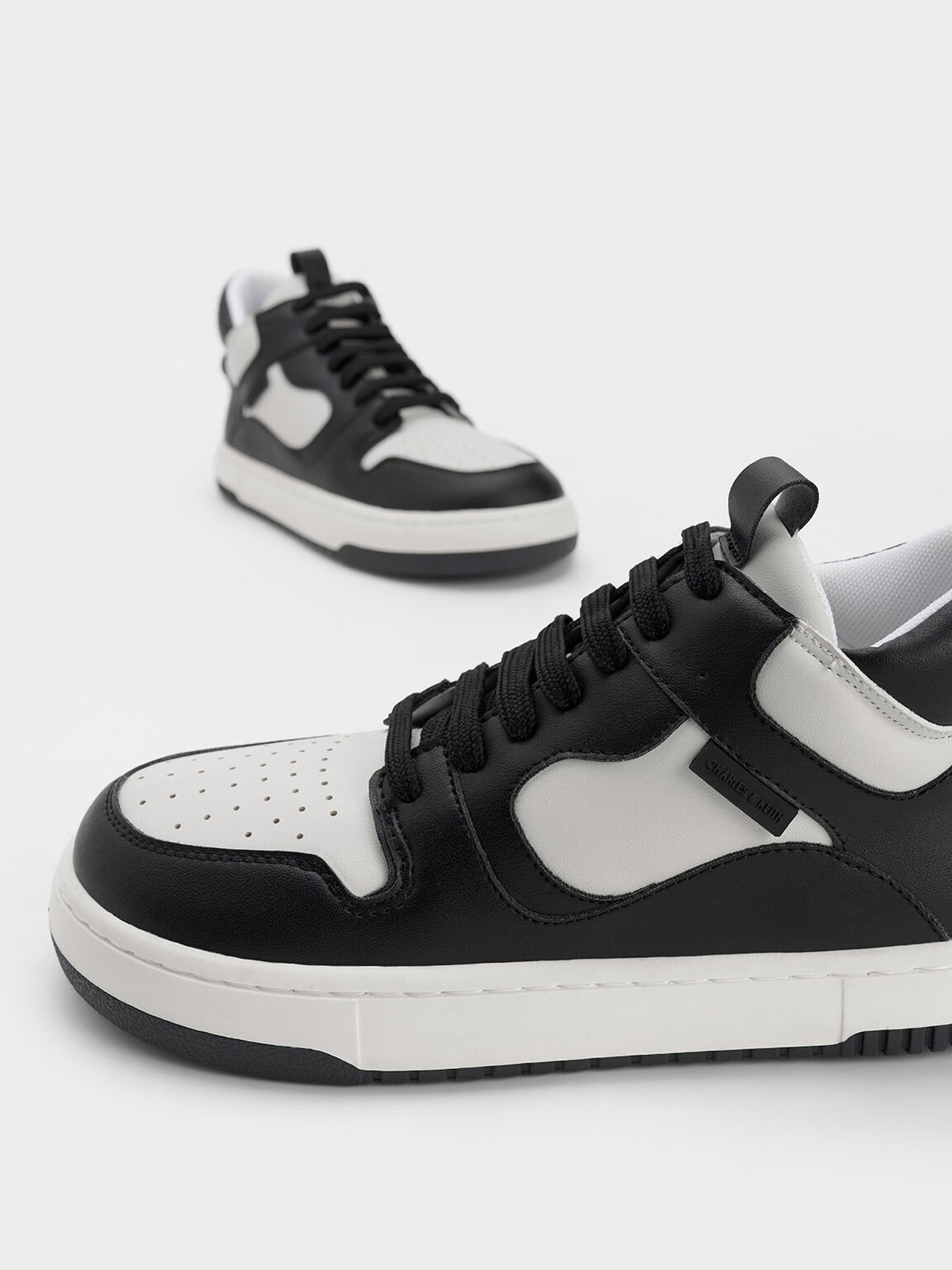 Incidente, evento Comercio refugiados Zapatillas Deportivas con Plataforma a Dos Tonos - Negro - CHARLES & KEITH  US