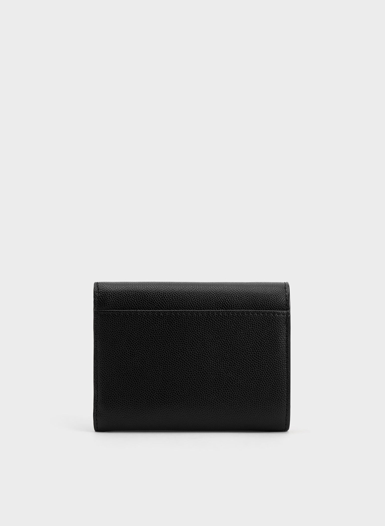 Cartera con solapa curvada, Negro, hi-res