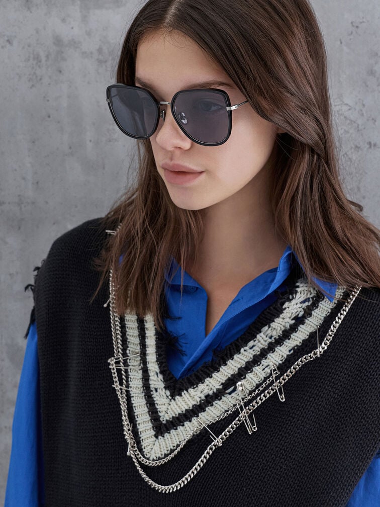 Lisbeth Butterfly Sunglasses, Noir, hi-res