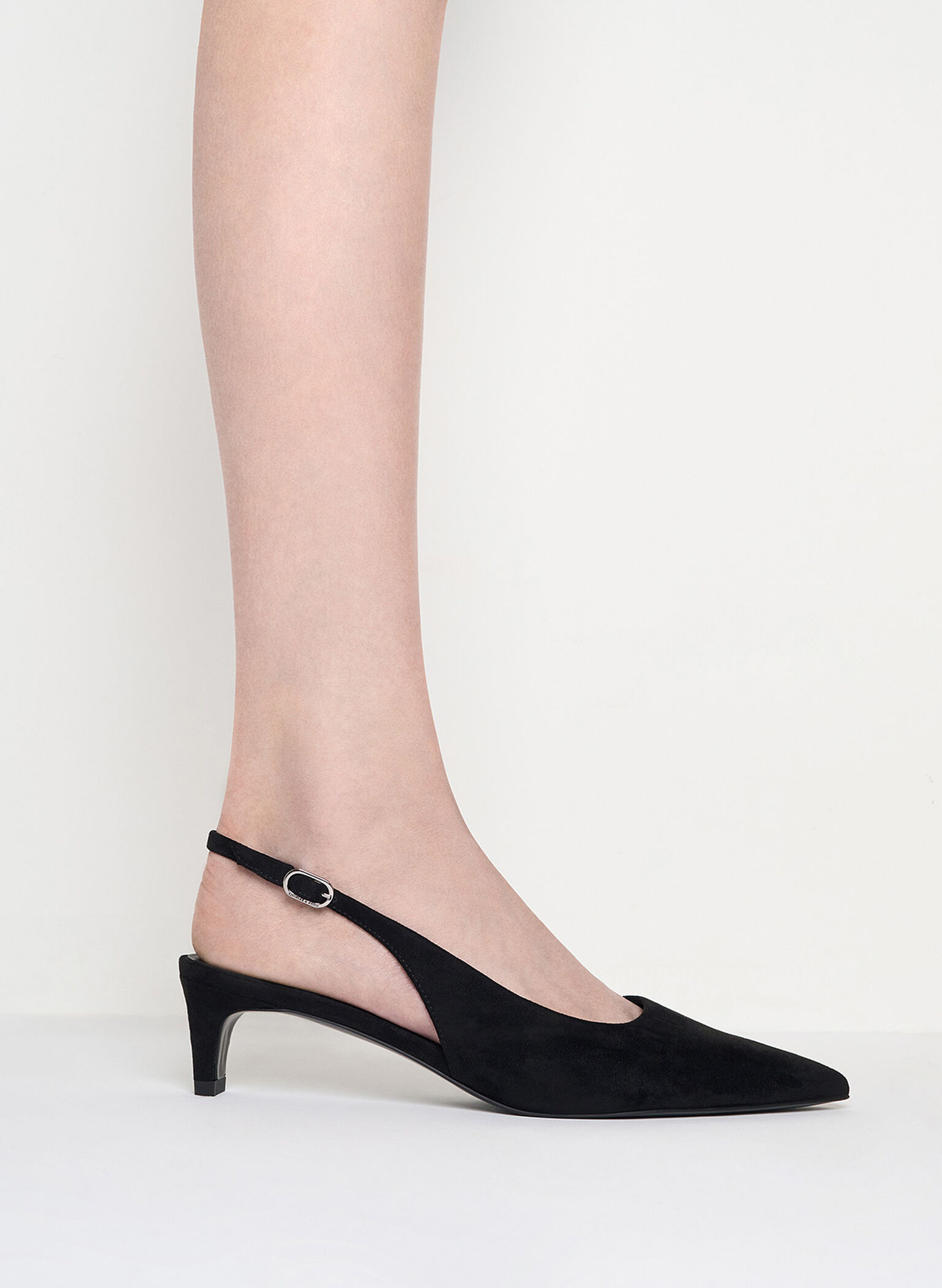 Zapatos destalonados con tacón bajo de gamuza sintética, Negro texturizado, hi-res
