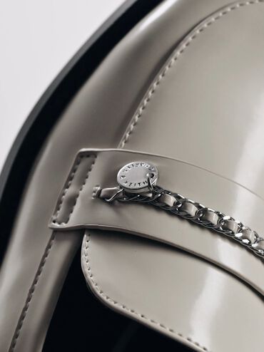 金屬鍊吊飾樂福鞋, 石灰白, hi-res