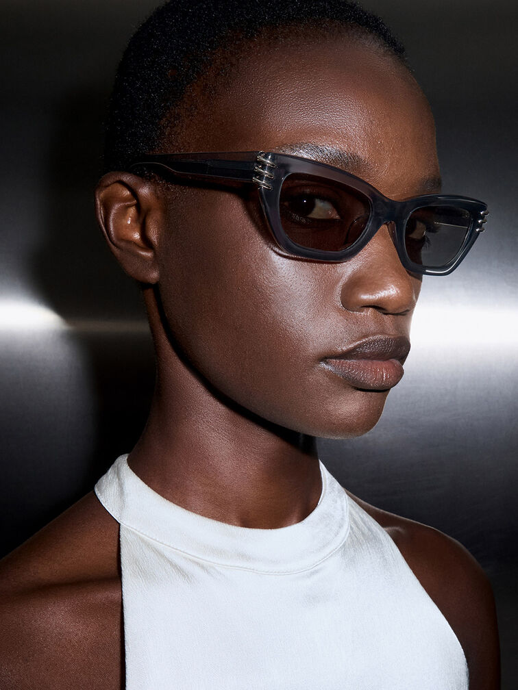 Gafas de sol cat-eye anguladas de acetato reciclado con detalles met�licos, Azul marino, hi-res