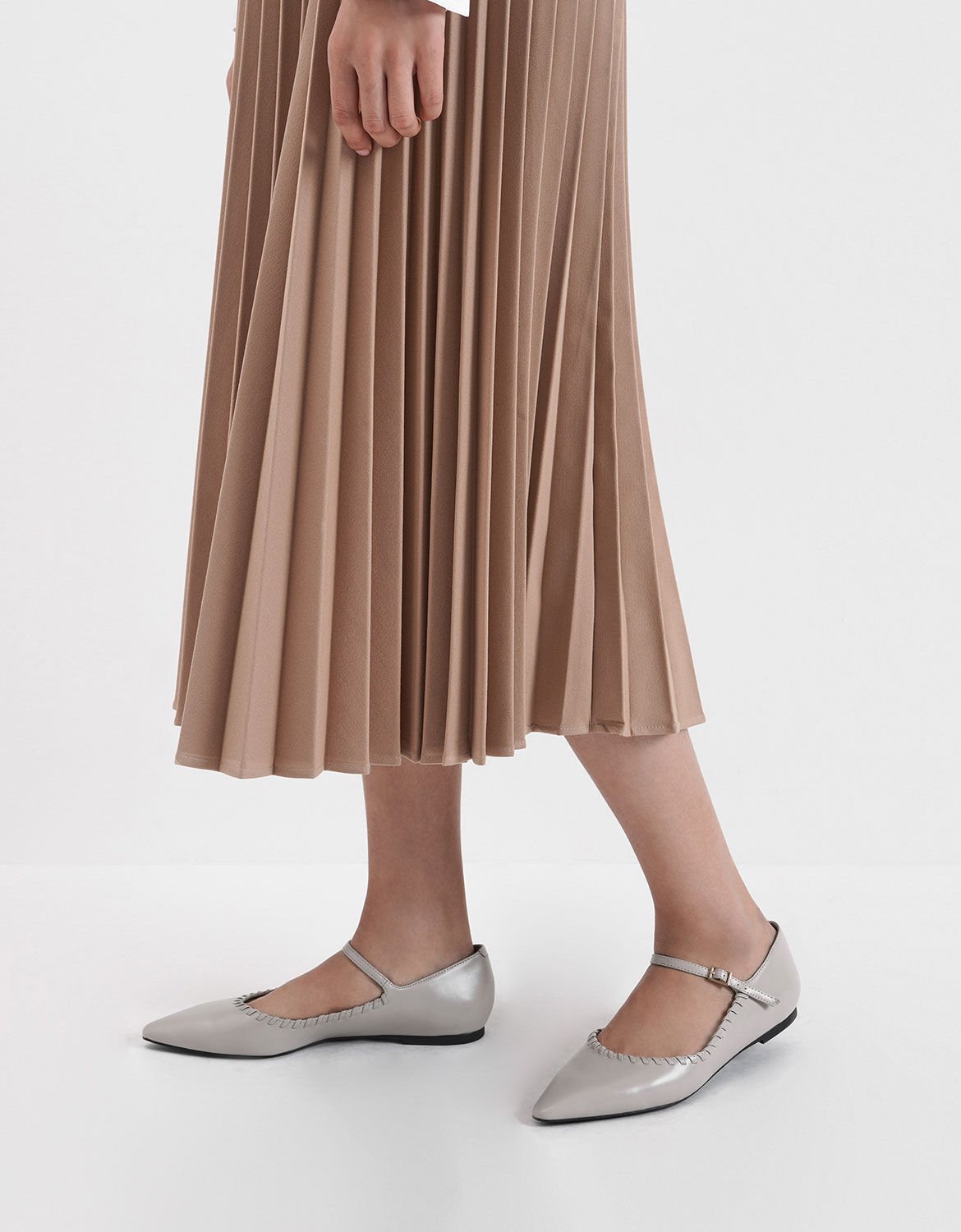 nude mary jane shoes