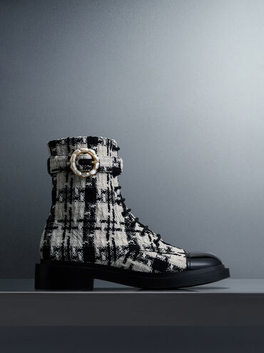 CHANEL, Shoes, Chanel Leather Winter Ankle Boots Sz Eu 38 Us 7 0  Authentic