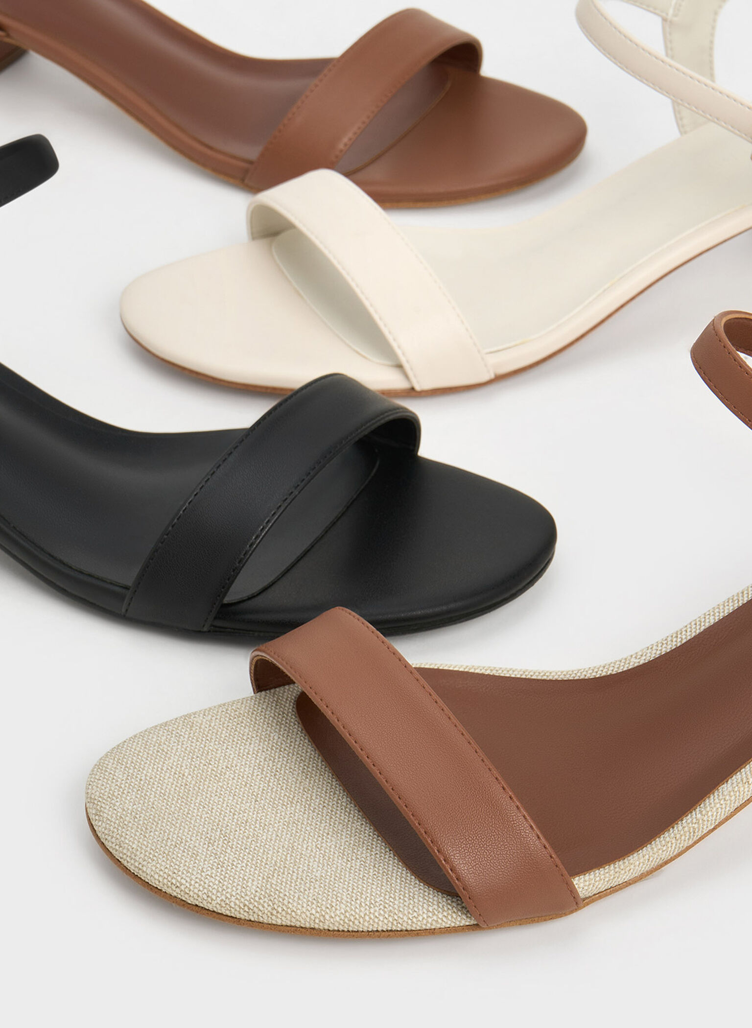 Sandalias con tacón de bloque y correa al tobillo, Blanco, hi-res