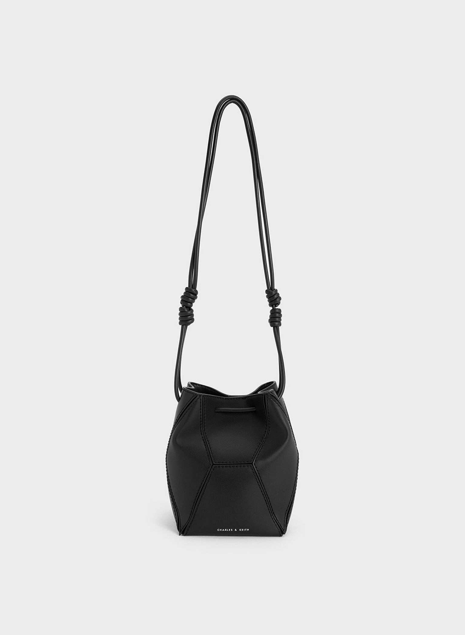 Nasrin Panelled Bucket Bag - Noir