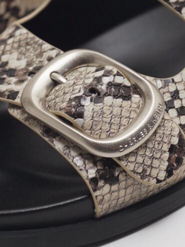 Sandálias tipo slingback com fivela e tira dupla com estampa de cobra, Animal Print Natural, hi-res