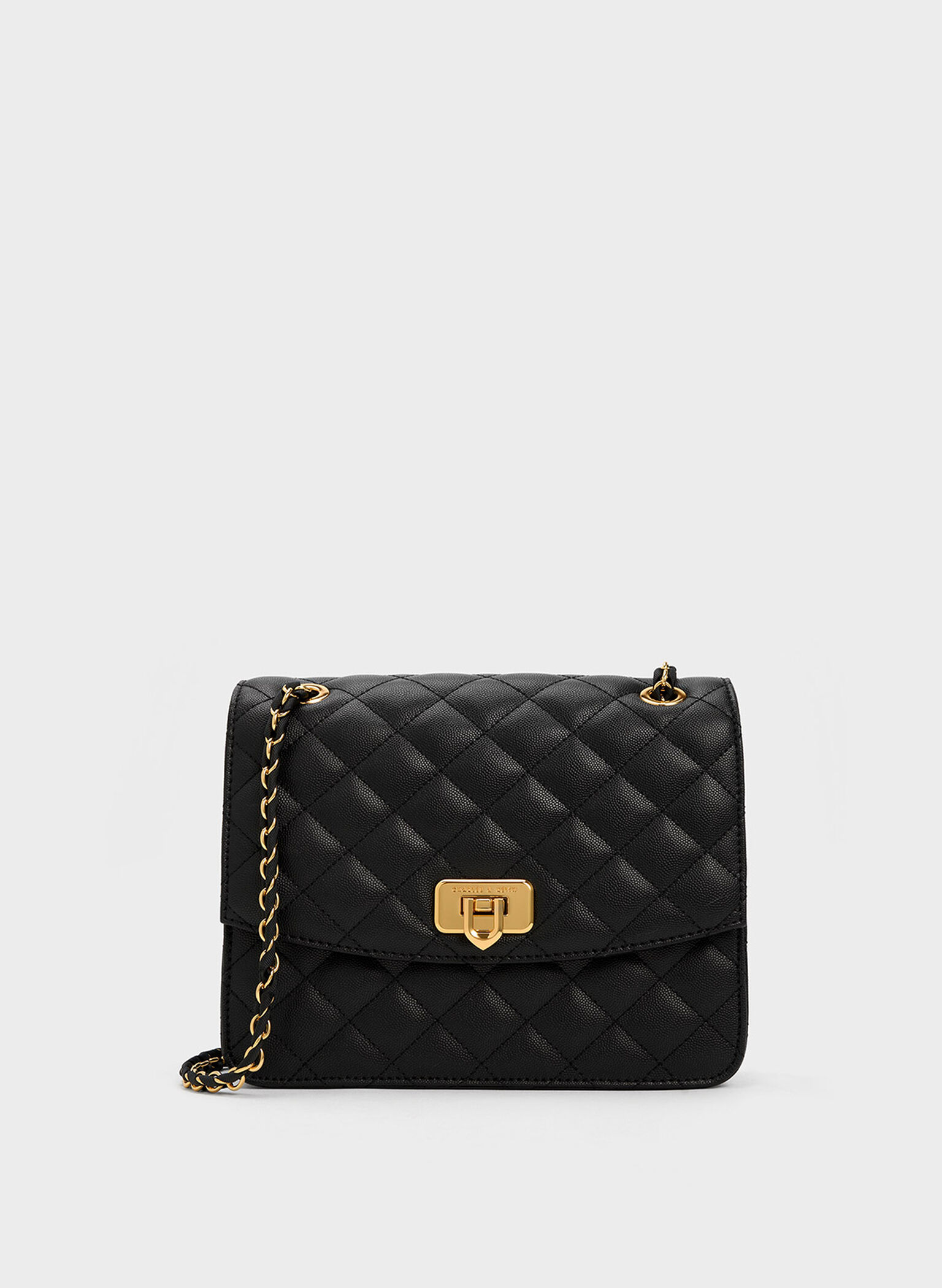 black quilted chanel purse