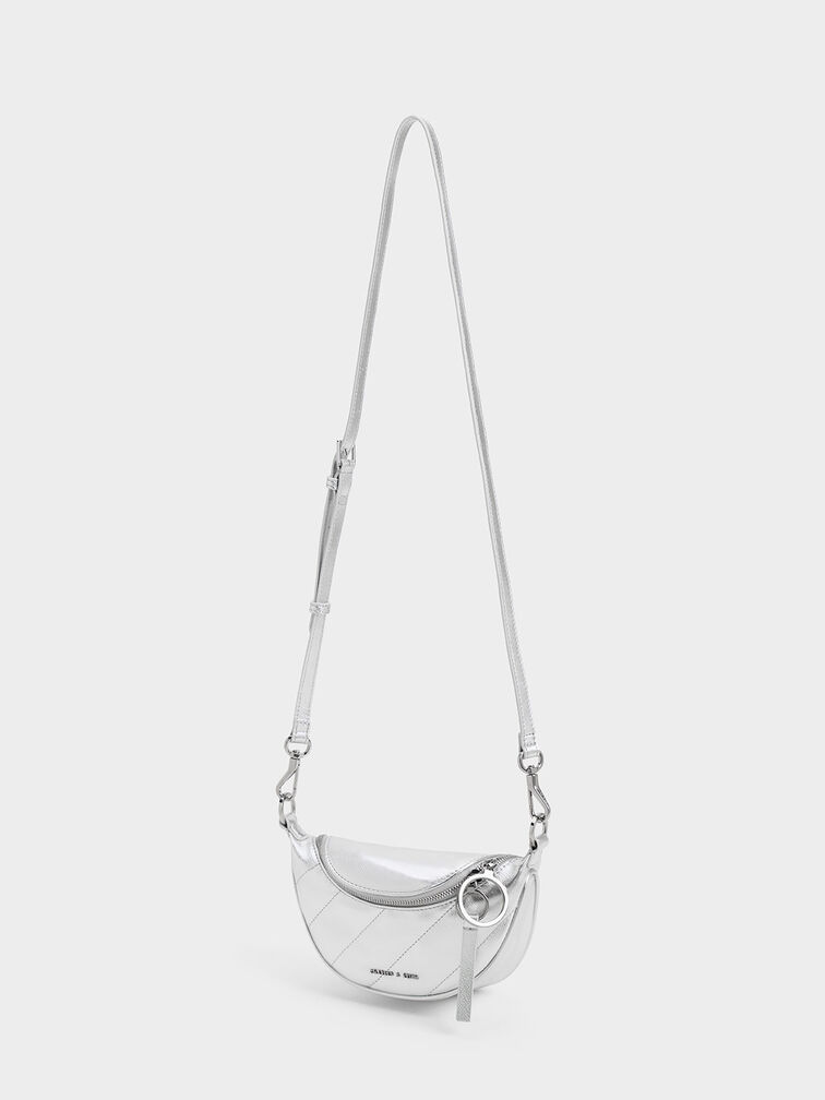 Bolso cruzado Philomena media luna con efecto arrugado, Plateado, hi-res