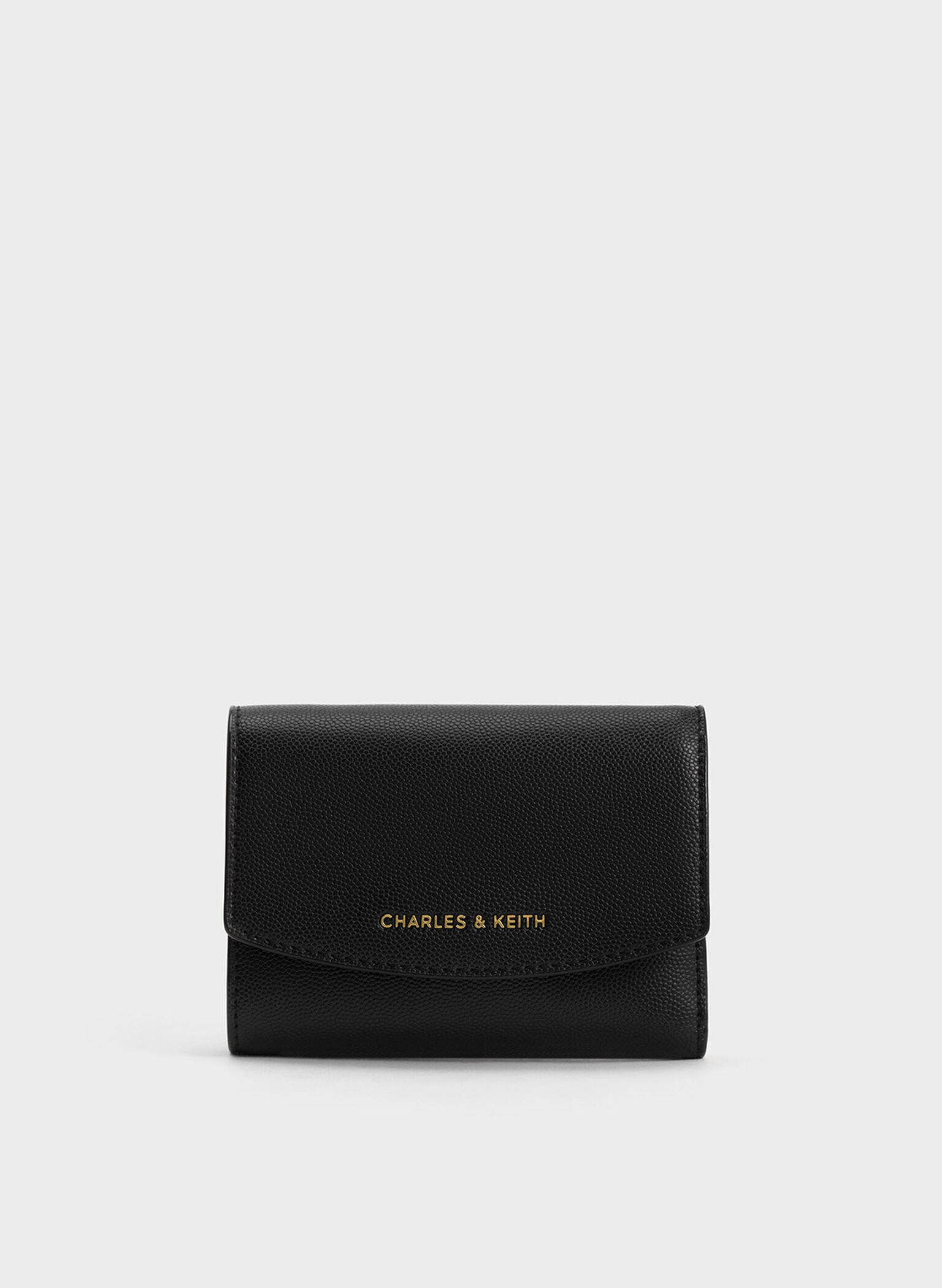 Cartera con solapa curvada, Negro, hi-res