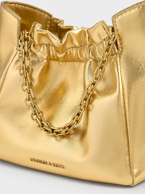 Bolso fruncido Brigette metalizado con asa de cadena, Dorado, hi-res